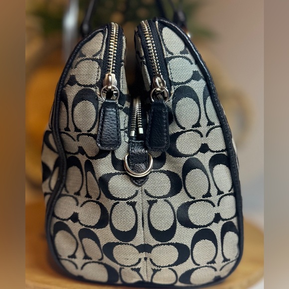 Coach Park Signature KT Zip Satchel F31921 EUC - Picture 8 of 13